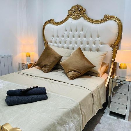 Salt Hill Windsor Legoland Eton Heathrow Luxury 2 Bed 1 Bath Free Parking Apartment Slough Exterior foto