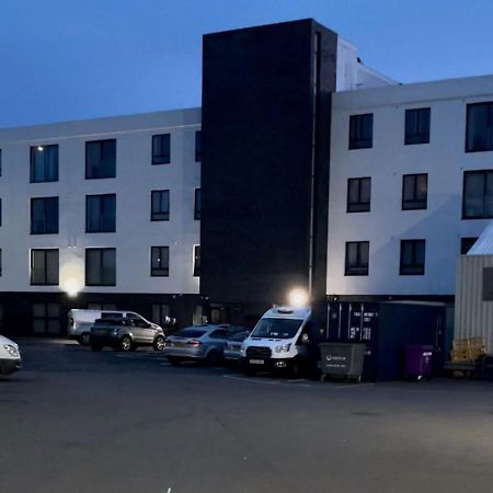 Salt Hill Windsor Legoland Eton Heathrow Luxury 2 Bed 1 Bath Free Parking Apartment Slough Exterior foto
