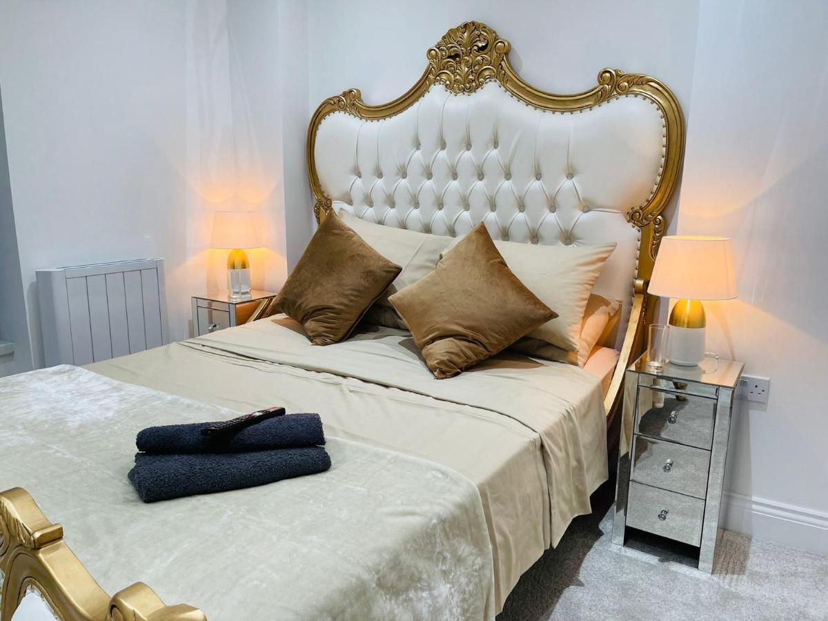 Salt Hill Windsor Legoland Eton Heathrow Luxury 2 Bed 1 Bath Free Parking Apartment Slough Exterior foto