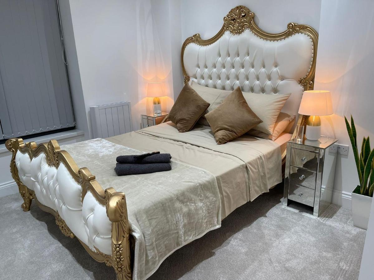 Salt Hill Windsor Legoland Eton Heathrow Luxury 2 Bed 1 Bath Free Parking Apartment Slough Exterior foto